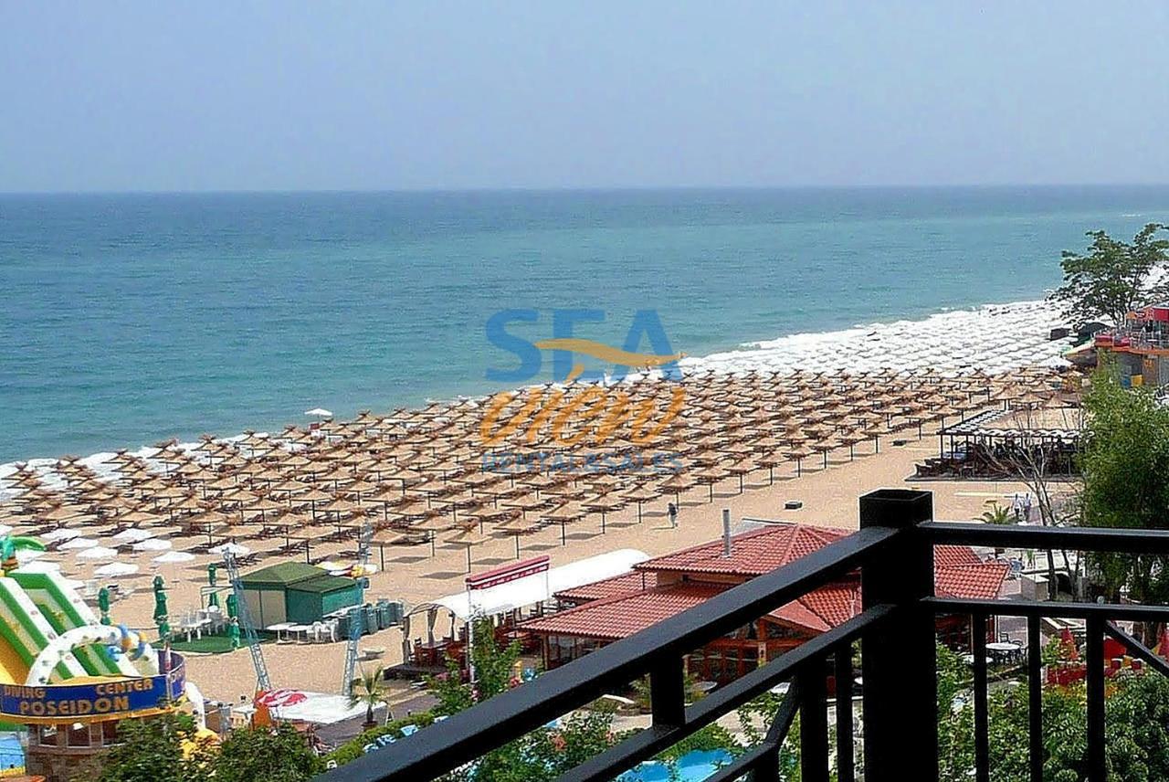 Sea View Rental Front Beach Golden Sands Exterior photo