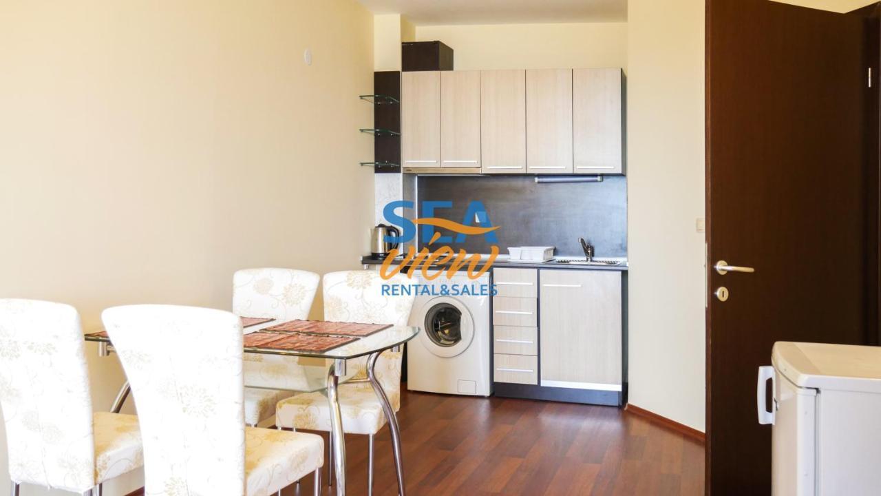 Sea View Rental Front Beach Golden Sands Exterior photo