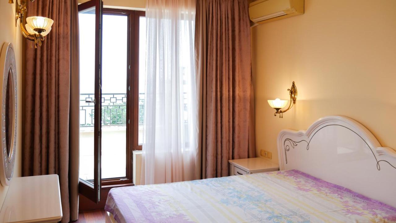 Sea View Rental Front Beach Golden Sands Exterior photo