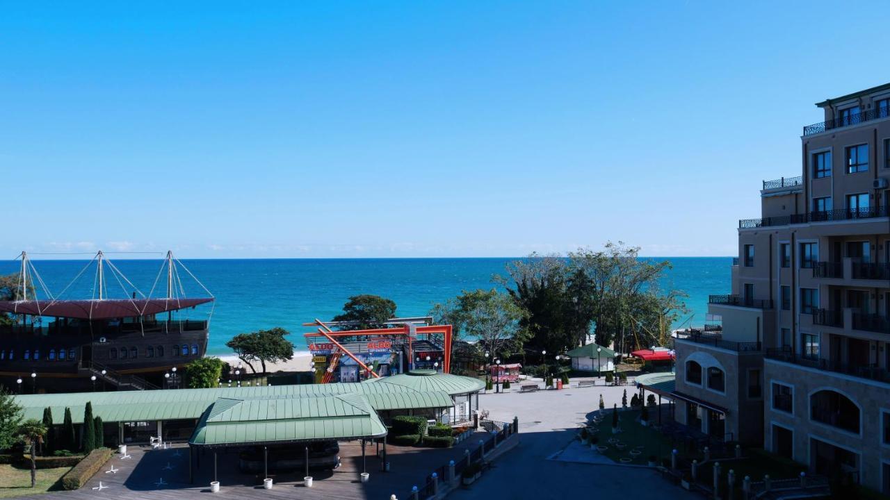 Sea View Rental Front Beach Golden Sands Exterior photo